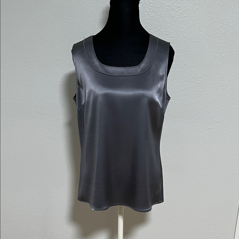 Chic Versatile Statement Top Office to Evening